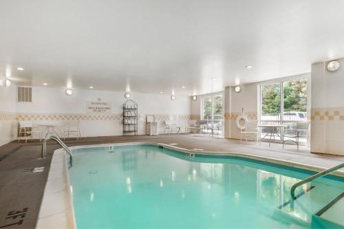 泳池, Fairfield by Marriott Inn & Suites Boone in 布恩