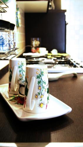 Sweet Roman Holiday - image 8