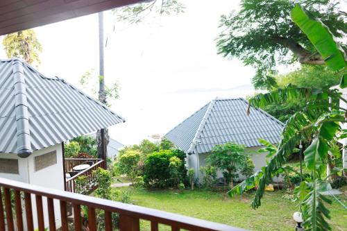 Lamai Bayview Boutique Resort – Maenam Beach, UT