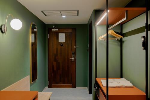 Buri Sriphu Hotel Room Type - Superior King Room