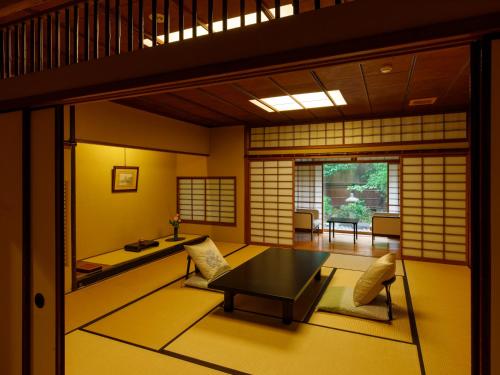 越前あわら温泉　つるや, Awara (foto 4)