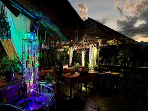 Shared lounge/TV area, Pura Vida Pai Resort in Wiang Nuea