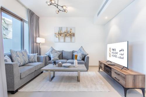 Three Bedroom Villa with Maid Room in Tilal Al Ghaf by The S Holiday Homes, Dubái