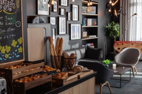The Originals City Hotel de France Centre Gare - image 11