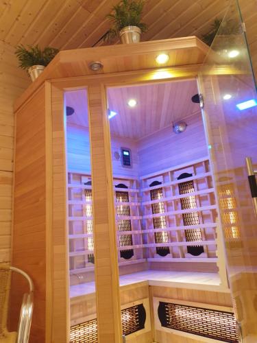 Hot tub, Gesztenye apartman in Úrkút
