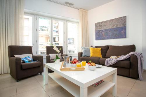 SingularStays Mar44 - image 8