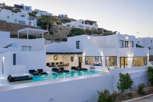Phenomenal Mykonos Villa Villa Julietta 5 Bedrooms Private Jacuzzi with Stunning Sea and Beach Views Psarou