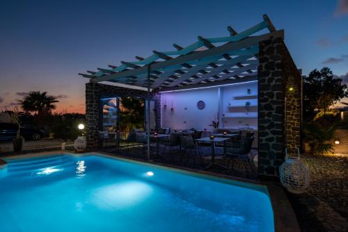 Villa Anemomilos Perissa - image 12