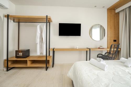 505982043 Nikon Boutique Hotel