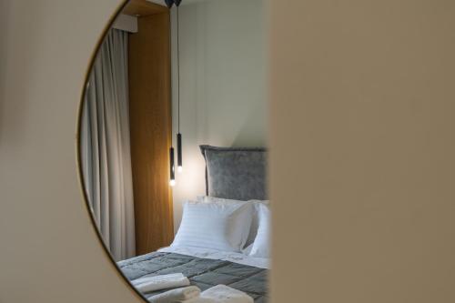 505982531 Nikon Boutique Hotel