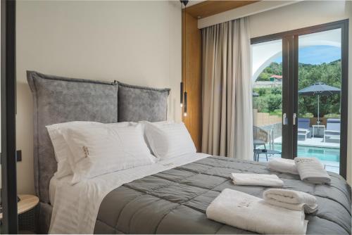 505983498 Nikon Boutique Hotel