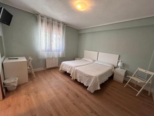 Hostal El Carro Room Type - Standard Twin Room