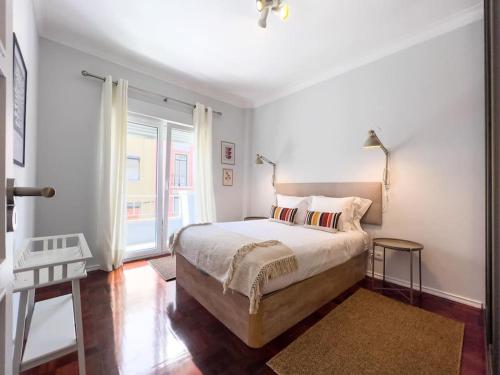 Olaias Lisbon 2bed near Metro