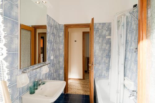 GuestHost - La Serena di Bordighera Vintage Flat, Bordighera (foto 10)