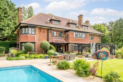 Country Villa near London: hot tub-sauna-gym +more gîte à louer Westmill