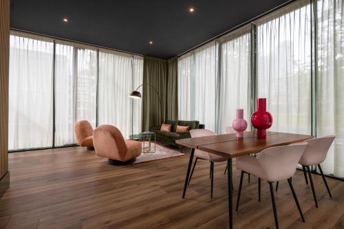 Hotel2Stay - image 13