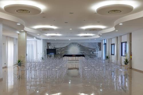 Grand Hotel Sofia - image 4