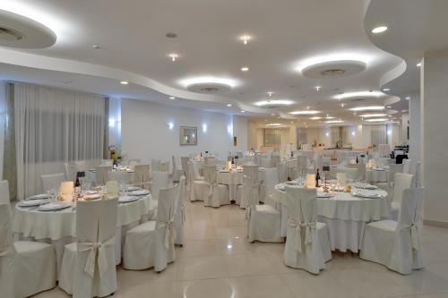 Grand Hotel Sofia - image 6