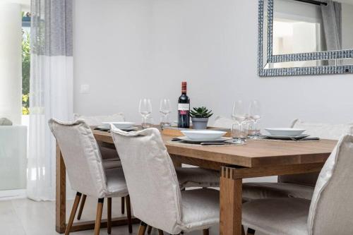 Amazing 4 bed beachfront Dominion Beach RDR358 in เอสเตโปนา