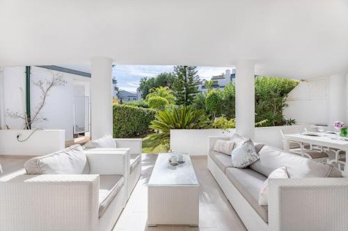 Amazing 4 bed beachfront Dominion Beach RDR358 in เอสเตโปนา