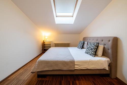 Yoga Residence Apartments - main image