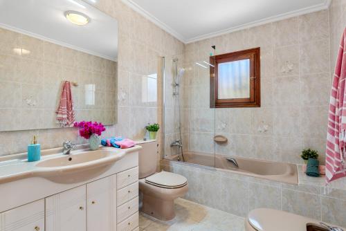 Villa with Private Pool image 7