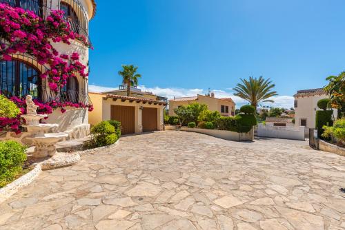 Villa with Private Pool image 1