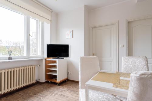 Economy One-Bedroom Apartment image 10