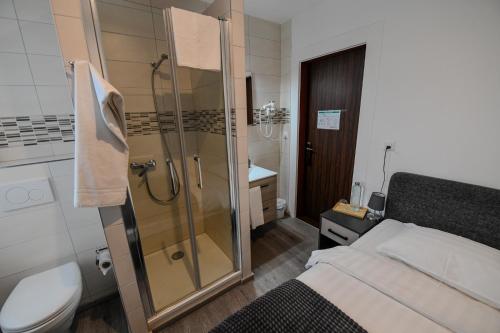 1 twin bed