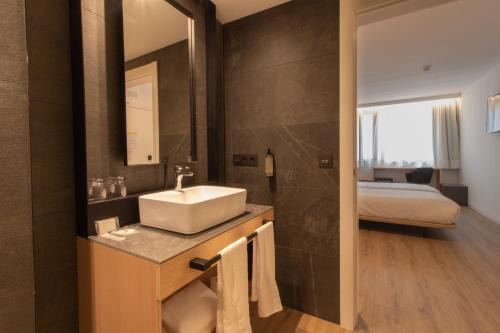 Hotel Cortabitarte in โซเรีย