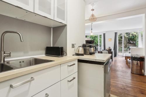 設施, Chic and spacious apartement with piano and terrace in 勒謝奈
