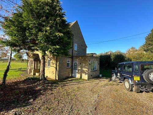 Ashleigh - Ash Farm Cotswolds