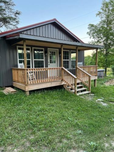 . Beautiful Cabin in Red Lick Valley