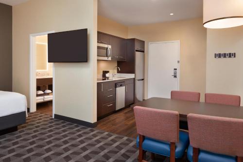 TownePlace Suites by Marriott Toronto Oakville