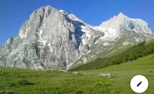  Villa affaccio gran sasso, Unterkunft in Sbarra