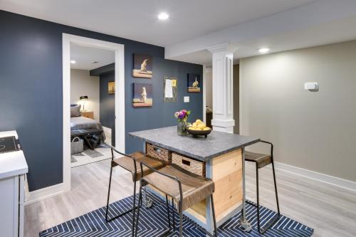 Chic Forest Park Home with Patio - 10 Mi to Chicago in Forest Park, USA