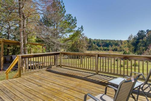 Prosperity Vacation Rental about 1 Mi to Lake Murray! in Lake Murray Shores, USA