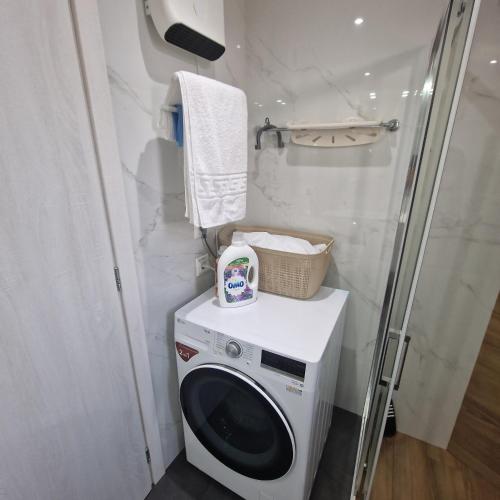 Luxury apartment Kato Patissia - image 8