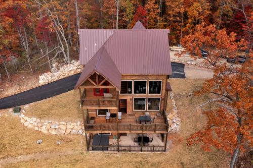 Exterior view, Sunset Summit - Pool, Theater Room, Games, & VIEWS near Forbidden Caverns