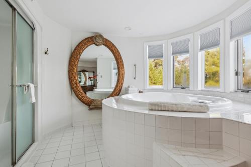 เดอะโคลัมเบีย อินน์ แอต เพราลินนา (The Columbia Inn at Peralynna) in โคลัมเบีย (แมรีแลนด์)