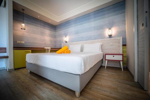 Triple Room image 3