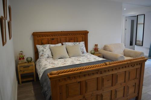 Family Retreat or Romantic Break in Penyffordd