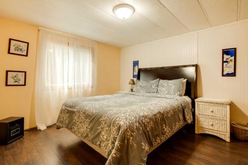 Brookings Home w/ Yard Half Mile to Harris Beach! - image 10