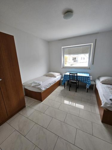 Pension Seckbach, Frankfurt (foto 8)