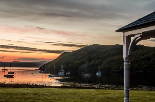 Skats, Shieldaig Lodge in Porthendersona