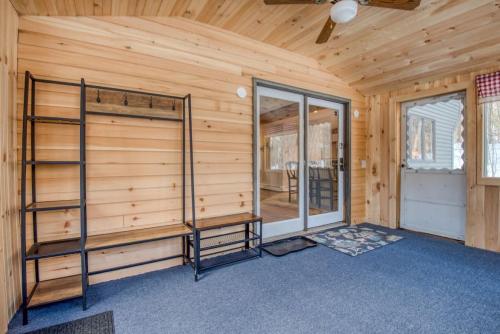 Retreat near Conway HotTub Harry Potter Room in Hales Location (NH)