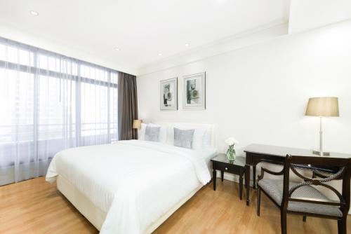 Two-Bedroom Suite image 3
