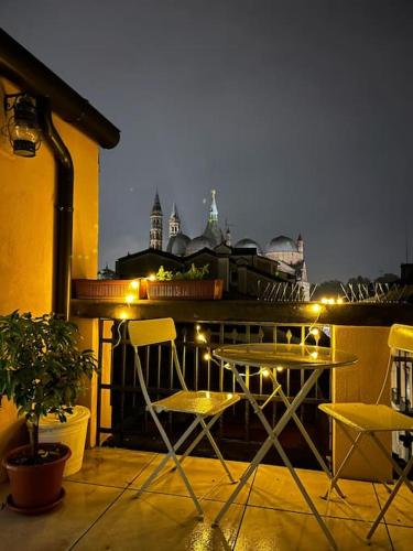  Luminoso attico con vista Basilica di SantAntonio in Padua