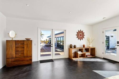 Beautiful Desert House - Heated Pool & Hot Tub in Joshua Tree, USA