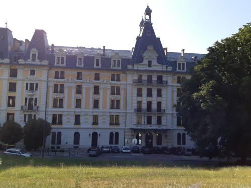 Studio dans un palace - Location saisonnière - Aix-les-Bains